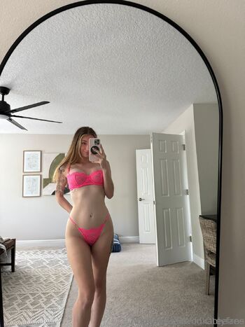 𝗩𝗶𝗱𝗲𝗼𝗰𝗮𝗹𝗹 𝗡𝗢𝗪 Arinka -𝟵𝟬 off vid / arinkasweet nude photo #2