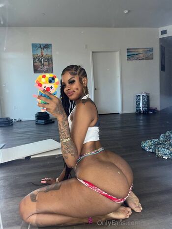 Creamy Phat / arioc3an nude photo #34