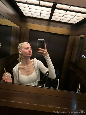 ari oft / arioftv nude photo #23