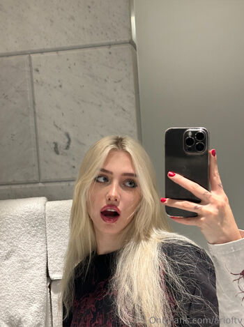 ari oft / arioftv nude photo #38