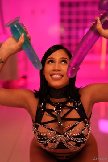 Ari Ra / ariraee nude photo #14