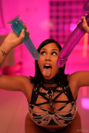 Ari Ra / ariraee nude photo #15