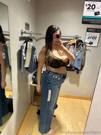 AriLove / arisfans nude photo #5