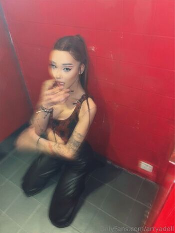 Arrya Graham / arryagraham nude photo #12