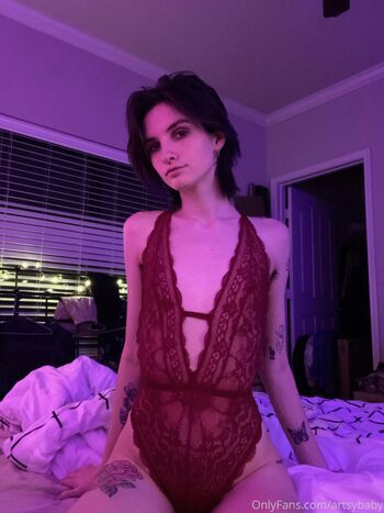 Olli / artsybaby nude photo #4