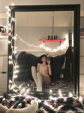 Olli / artsybaby nude photo #14