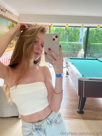 OnlyFans / arya_lune nude photo #12