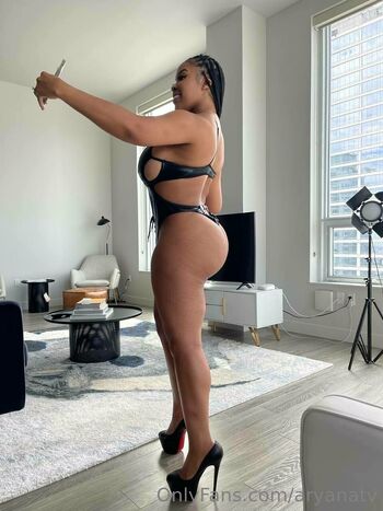 𝐋𝐎𝐀𝐃 𝐄𝐀𝐓𝐄𝐑 / aryanatv nude photo #54