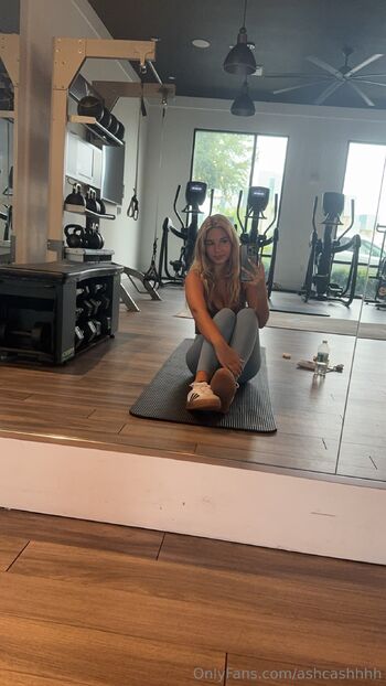 as / ashcashhhh nude photo #5