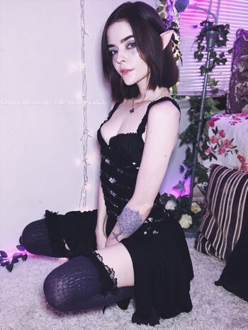 Ashes Free Noodles / ashemareefree nude photo #11