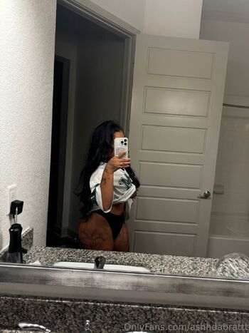Ashle / ashhdabrattt / ashhdaabrattt nude photo #3