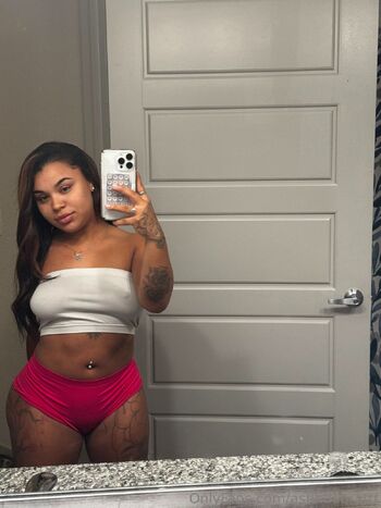 Ashle / ashhdabrattt / ashhdaabrattt nude photo #7