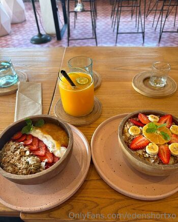 Ashley / ashhxxoo nude photo #1