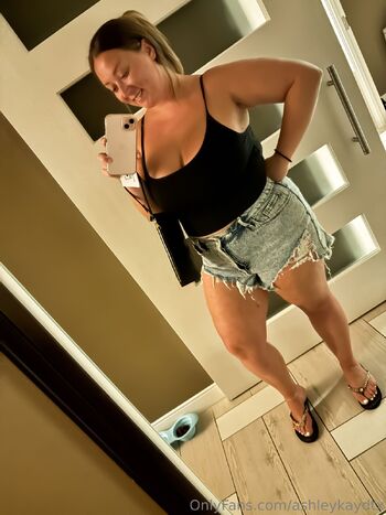 Ashley Kay of Dalla / ashleykaydtx nude photo #5