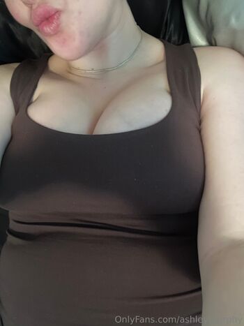 Ashley / ashleymurphy nude photo #6