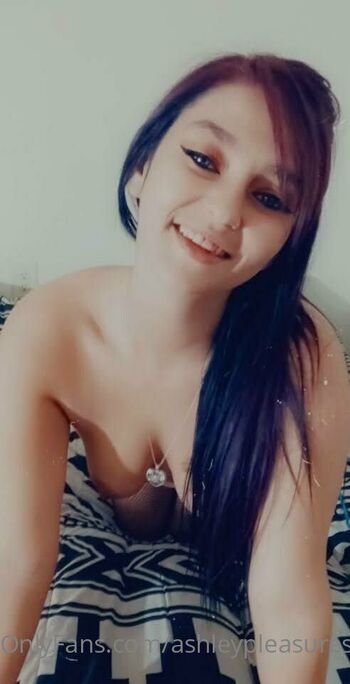 Ashley Pleasures / ashleypleasures / ashleypleasure1 nude photo #4