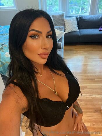 Gimme UR COCK / ashleypleasuress nude photo #46