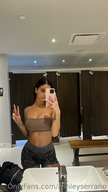 ashley / ashleyserrano nude photo #3