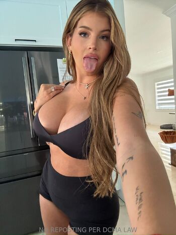 ASH HOTTEST MOM ON OF / ashleysjuggs nude photo #24