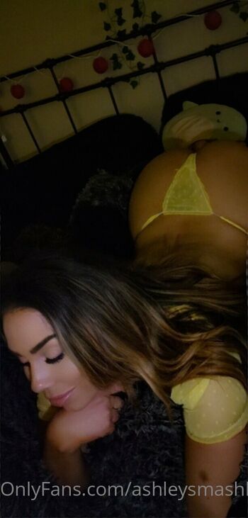 ashleysmashlie nude photo #20