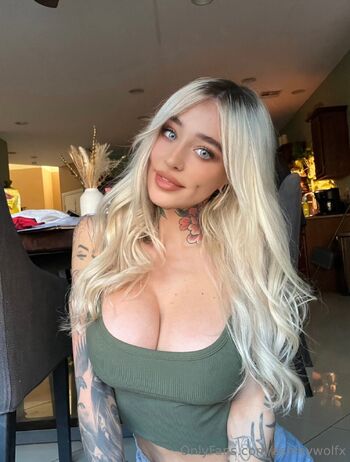 Ashley Blonde Tatted / ashleywolfx / ashley2wild / ashwolfxo nude photo #15