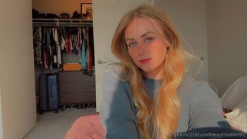 AshleyyLoveeMF / ashleyyloveemfc nude photo #12