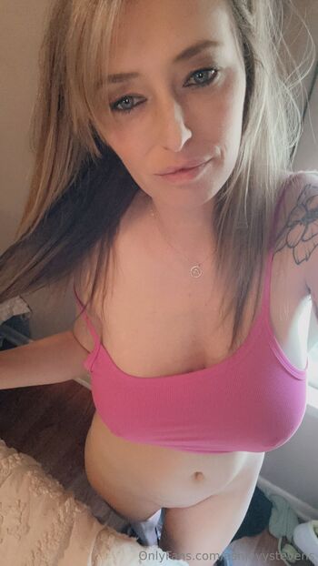 ASHLEY - YOUR FAVORITE COUNTRY MO / ashleyystevens nude photo #1