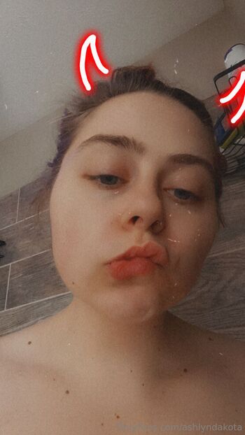 Ashlyn Dakot / ashlyndakota nude photo #8