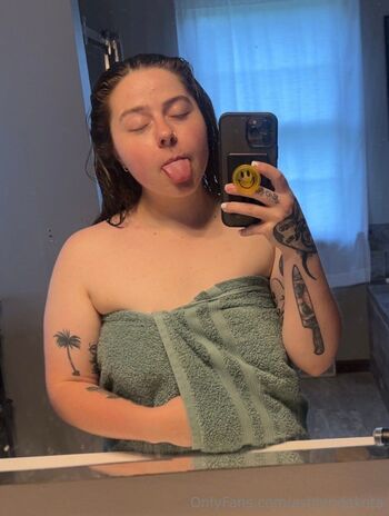 Ashlyn Dakot / ashlyndakota nude photo #13