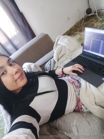 ashlyynbabyy nude photo #6