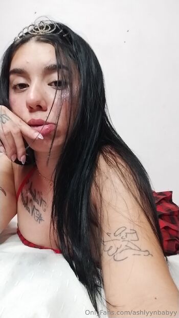 ashlyynbabyy nude photo #17