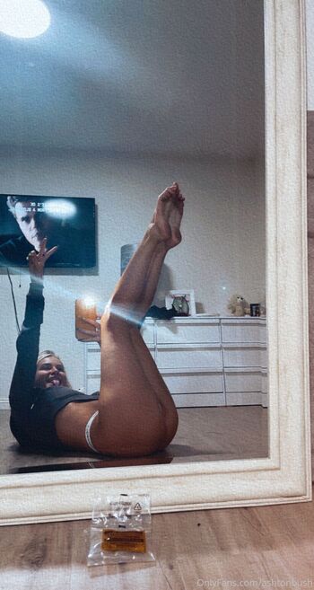 Ashton Bus / ashtonbush nude photo #7