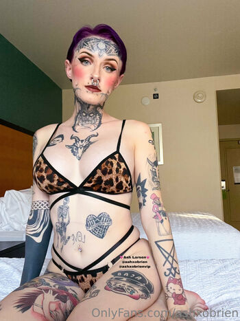 Ash Putna / ashxobrien nude photo #6