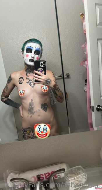 Ash Putna / ashxobrien nude photo #20