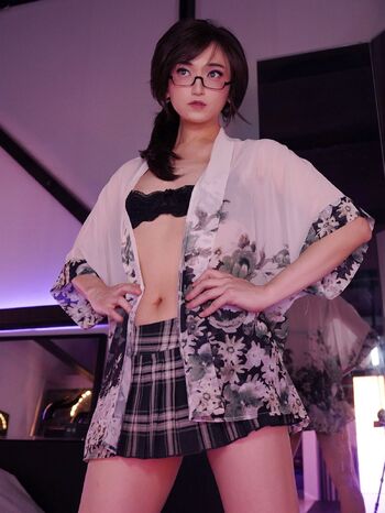 AsianAliso / asianalison nude photo #12