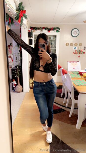 Miss Cupcake / asiancupcake093 / pinay.molly / mscupcake4u nude photo #17