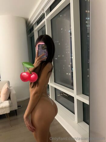 Pixie / asianpixiedoll nude photo #1