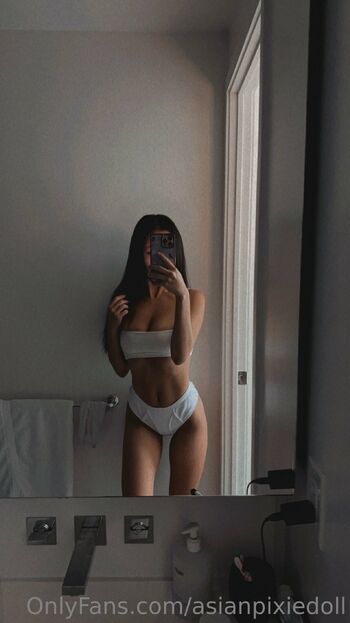 Pixie / asianpixiedoll nude photo #8