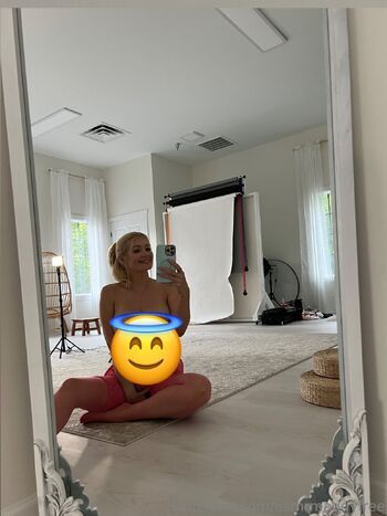 ASMR Maddy Fre / asmrmaddyfree / asmr.maddy / misssykeology nude photo #26