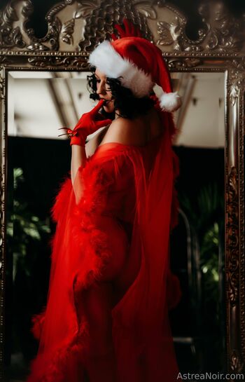 Astrea Noi / astreanoir / goddessastreanoir nude photo #22