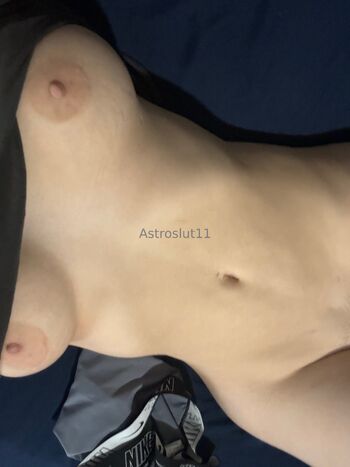 Yam / astrogirl11 nude photo #31