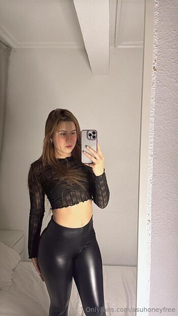 As / asuhoneyfree / asuany22 nude photo #6
