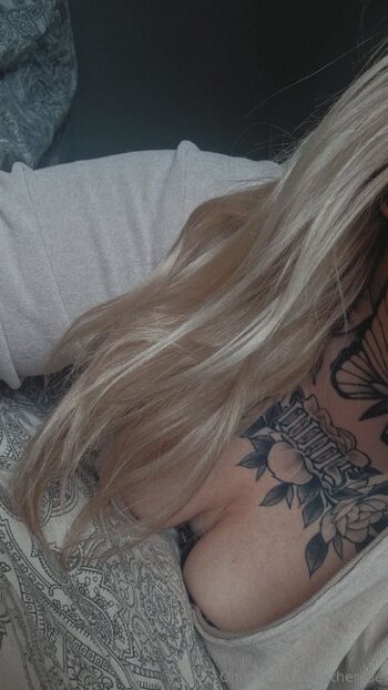 atheres / atherese nude photo #5