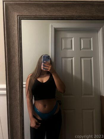 Keri / atlinaction2 nude photo #19