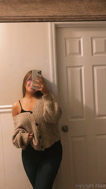 Keri / atlinaction2 nude photo #29