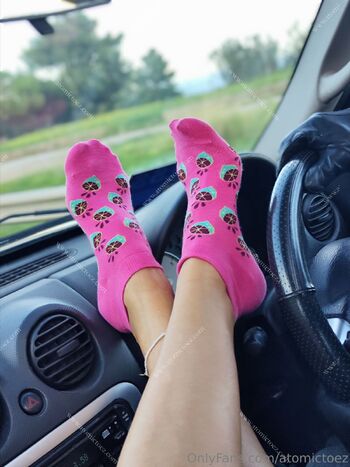 AtomicToez / atomictoez / moreatomictoez nude photo #18