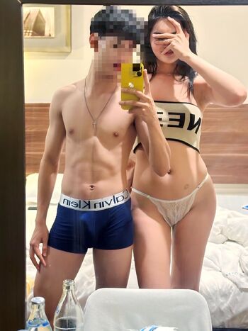 Atommi / atommie99 nude photo #19