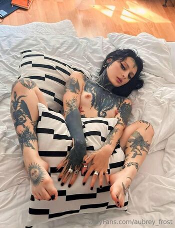 Pregnant Aubrey Fros / aubrey_frost nude photo #24
