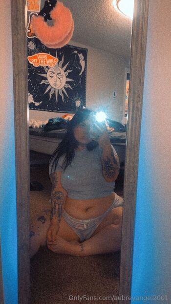 Aubrey Angel / aubreyangel2001 nude photo #2
