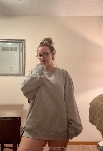 Aubreytheweirdone Twitch Streame / aubreytheweirdone / aubreytheweird1 nude photo #14